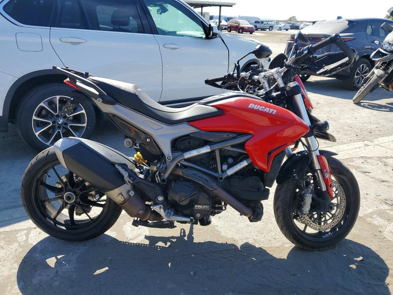 2024 Ducati Hypermotard 939