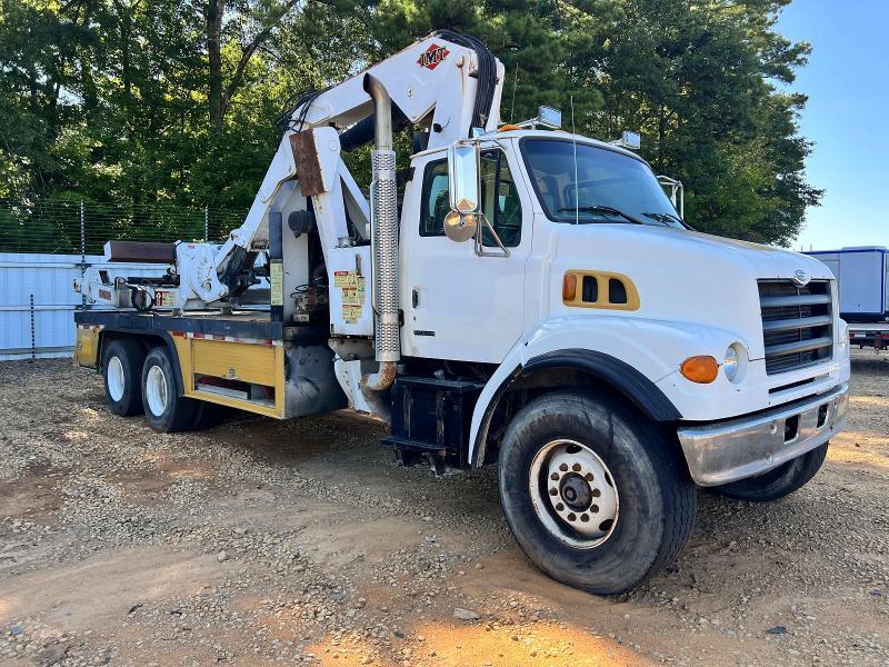 1999 Sterling 1999 Sterling L7501 Crane Truck