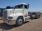 2000 Freightliner FLD120 Semi Truck