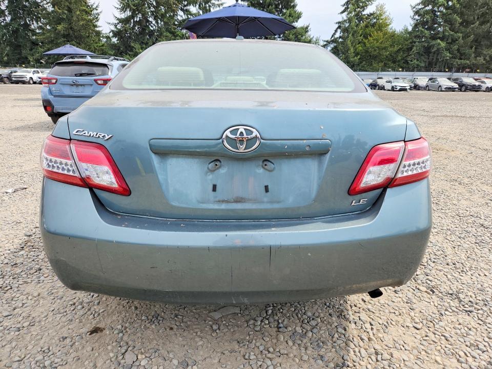 2010 Toyota Camry le