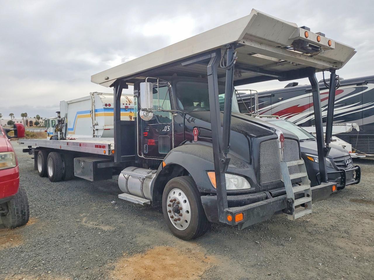 2017 Kenworth T680 Rollback TOW Truck