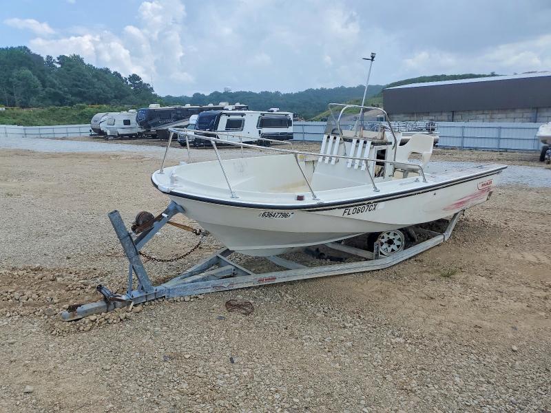1985 Boston Whaler Boat 18'-Boat