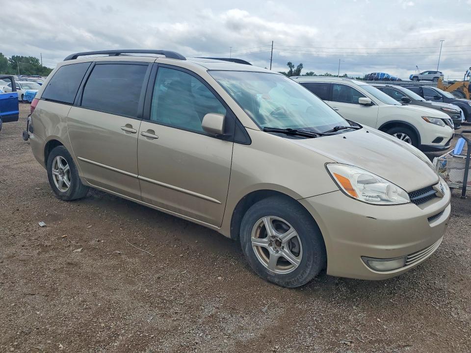 2005 Toyota Sienna xle 7 Passenger