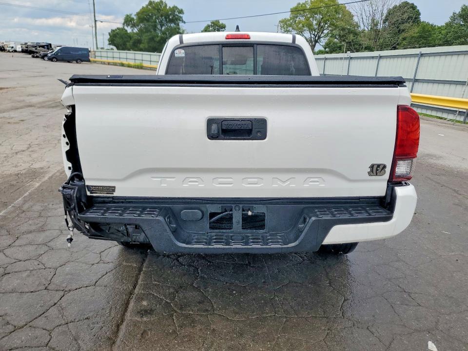 2022 Toyota Tacoma SR