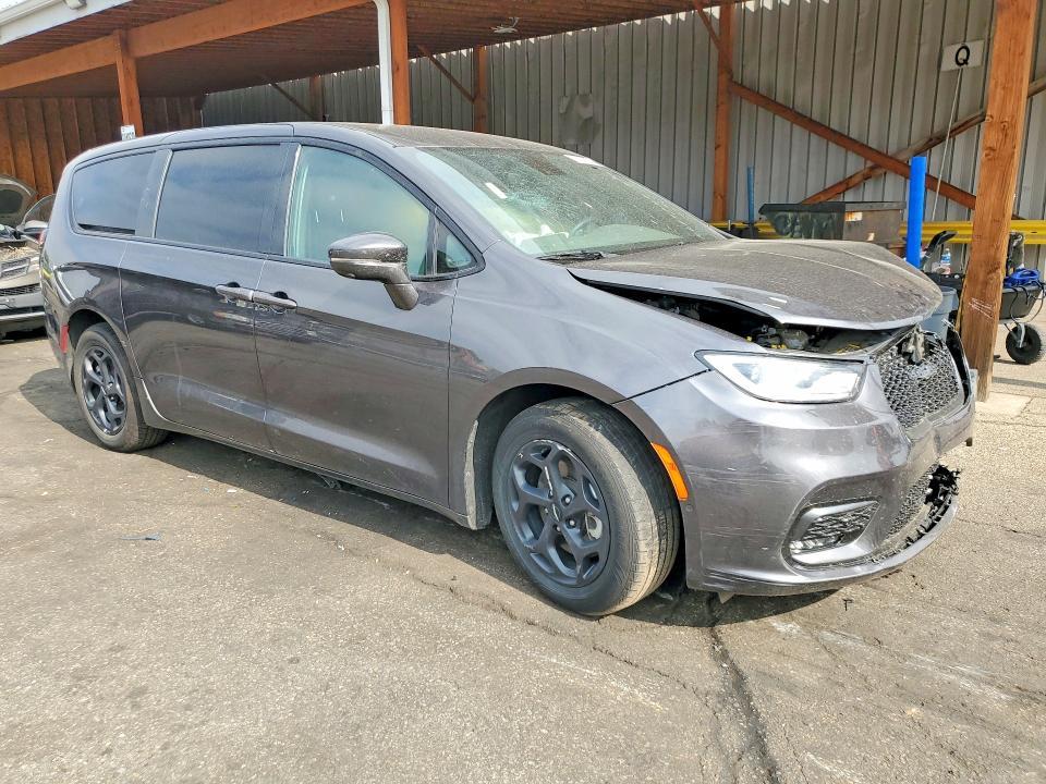 2022 Chrysler Pacifica Hybrid Touring L