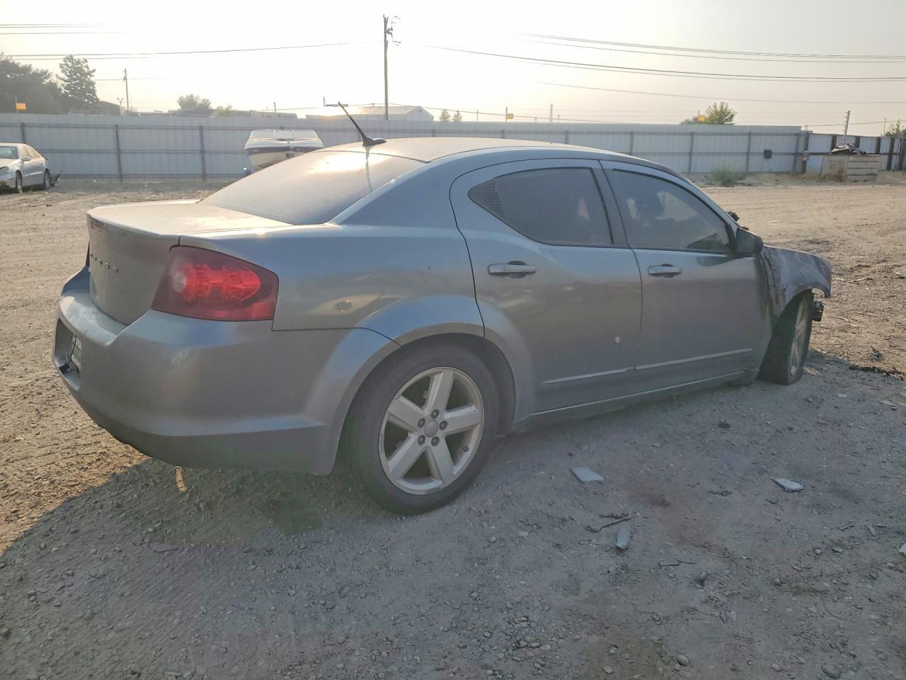2013 Dodge Avenger se