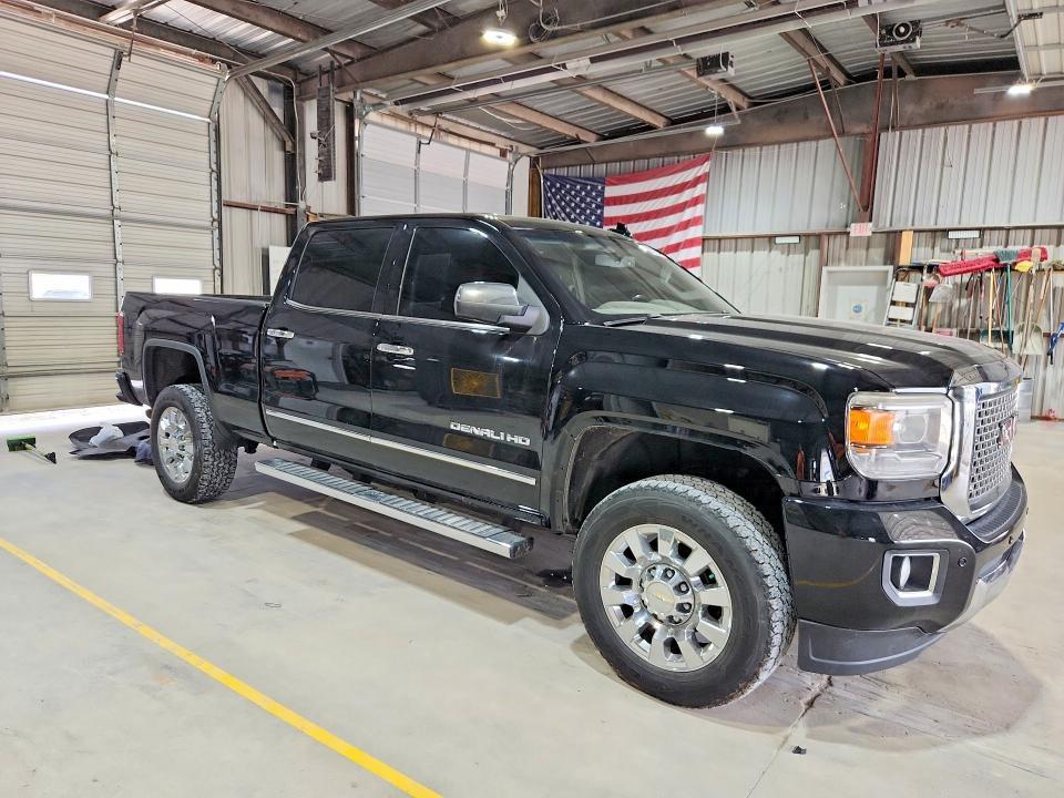 2016 GMC Sierra K2500 Denali