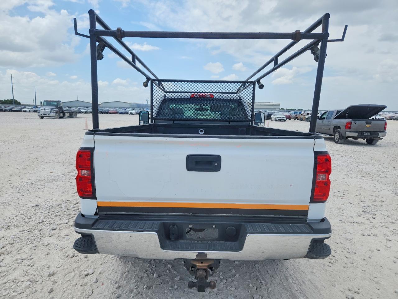 2016 Chevrolet Silverado C2500 Heavy Duty