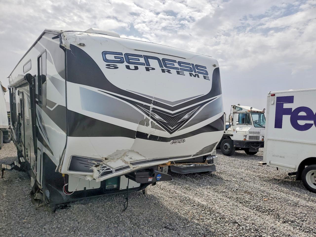 2021 Genesis Supreme Camper