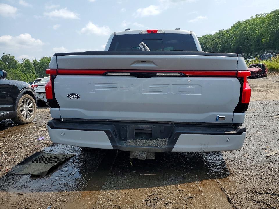 2025 Ford F150 Lightning Lariat