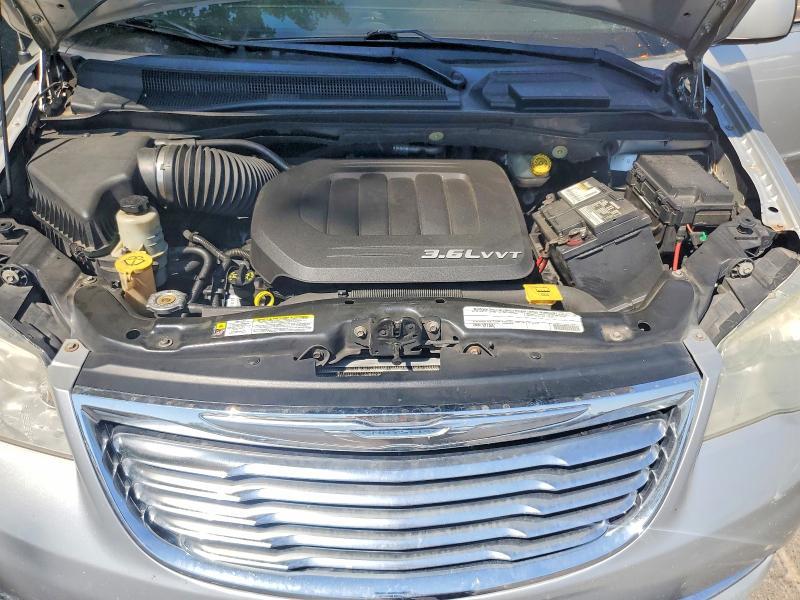 2011 Chrysler Town & Country Touring