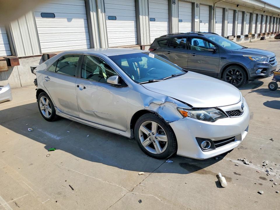 2014 Toyota Camry se
