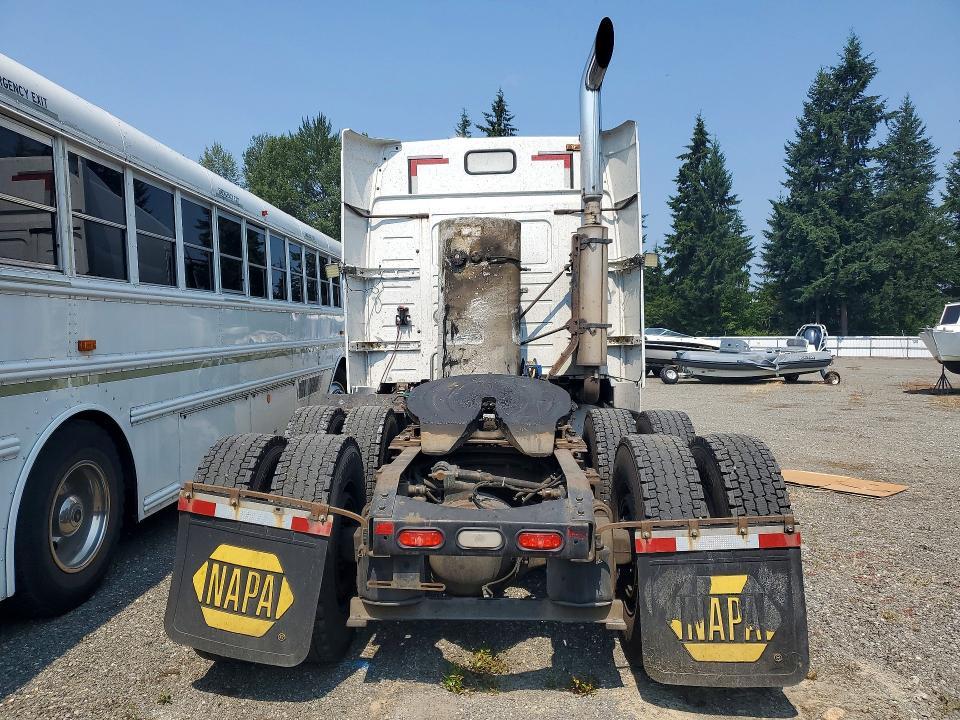 1998 Volvo VN Semi Truck