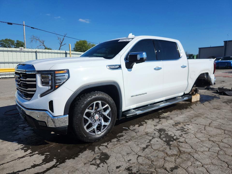 2022 GMC Sierra K1500 SLT
