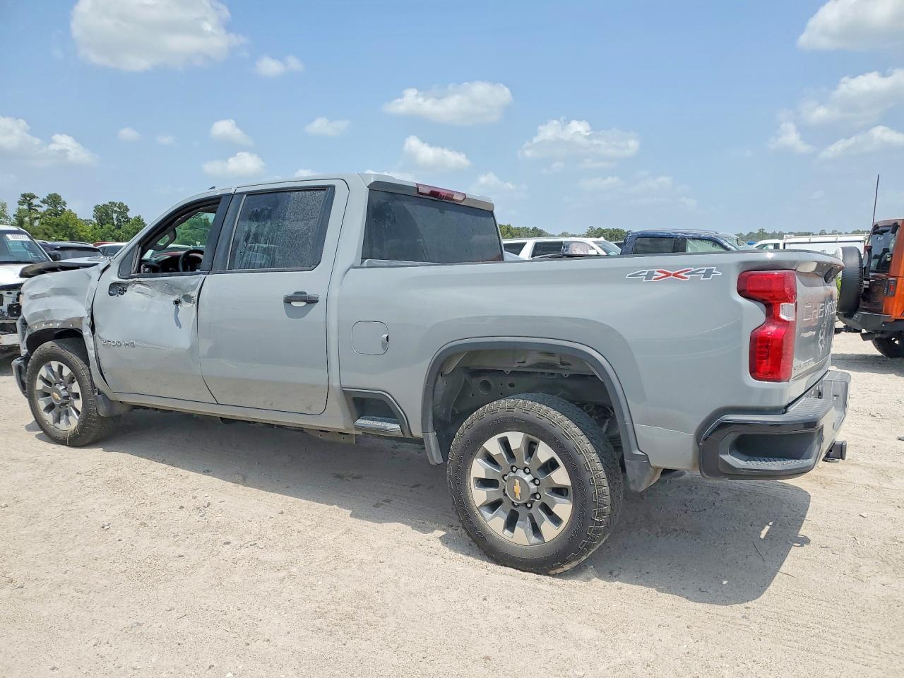2025 Chevrolet Silverado K2500 Custom