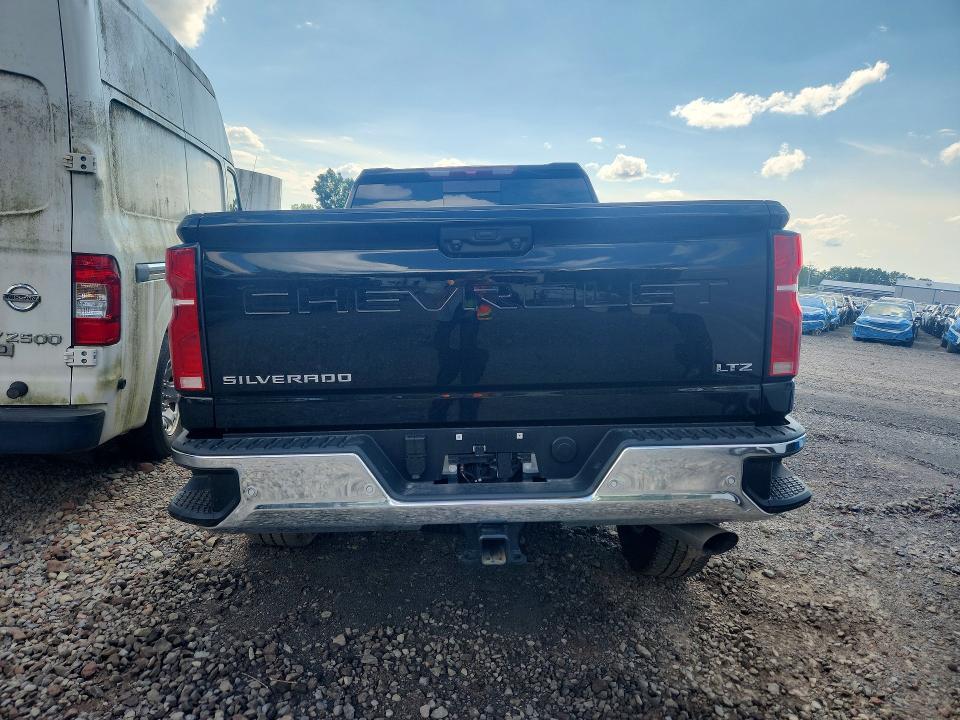 2026 Chevrolet Silverado K3500 LTZ