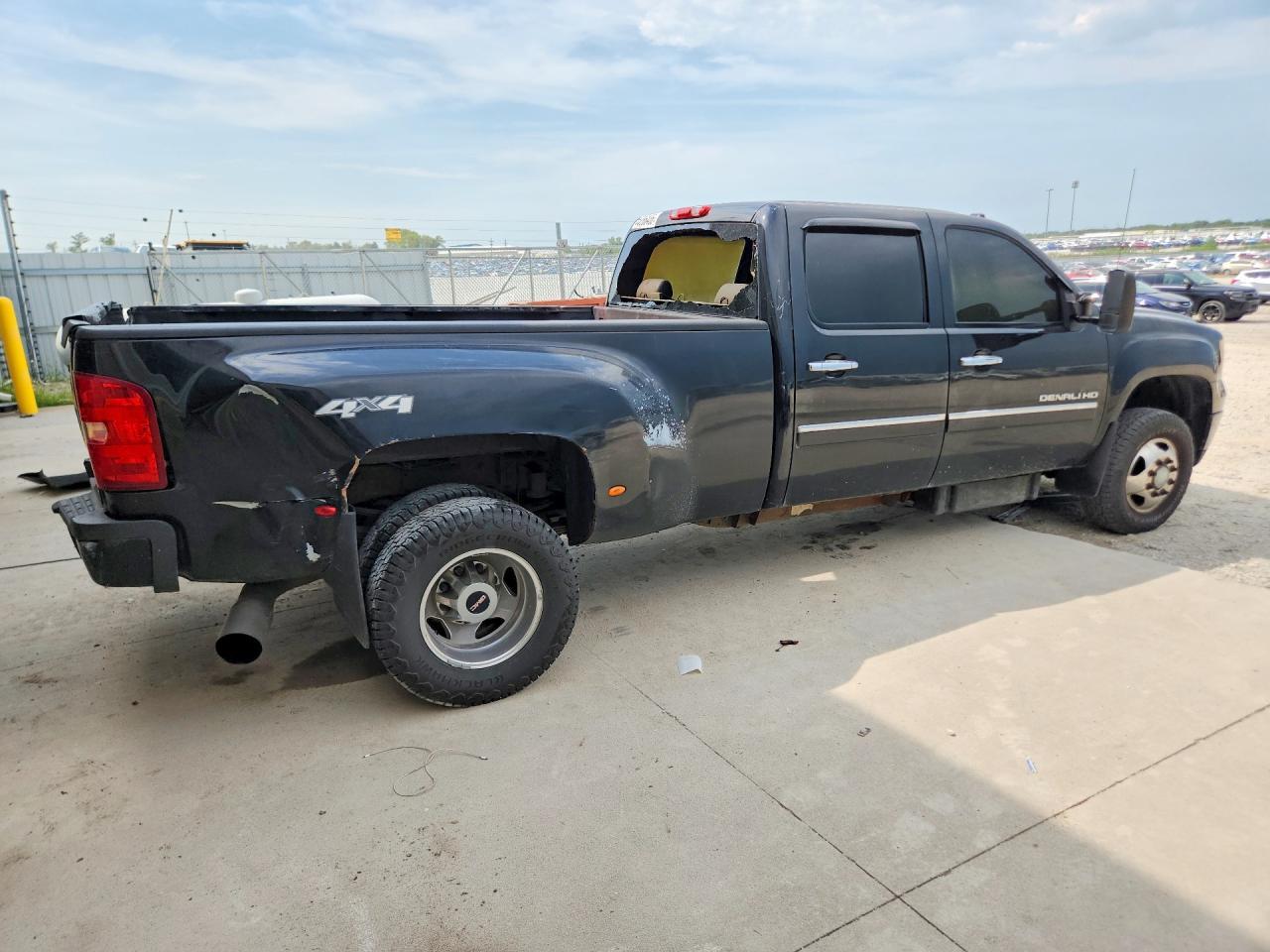 2013 GMC Sierra K3500 Denali