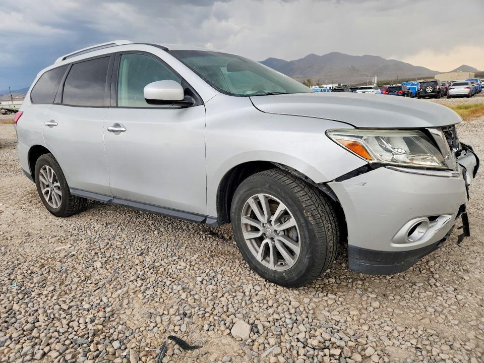 2016 Nissan Pathfinder S