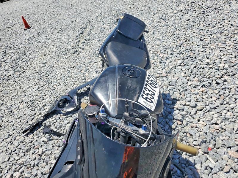 2004 Yamaha YZFR6 L