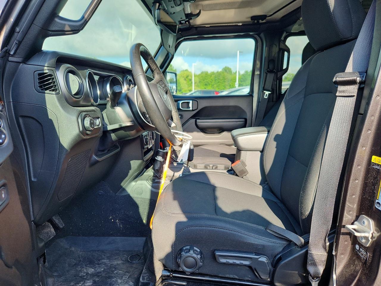 2021 Jeep Gladiator Sport