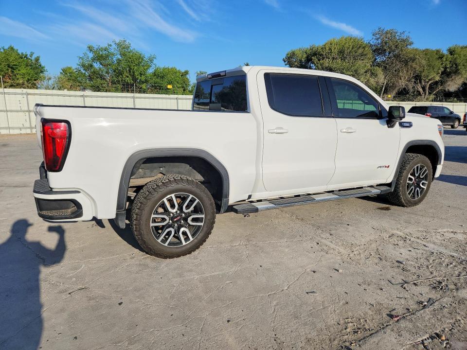 2021 GMC Sierra K1500 AT4