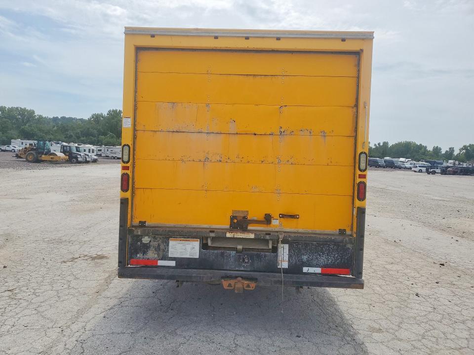 2014 GMC Savana BOX Truck