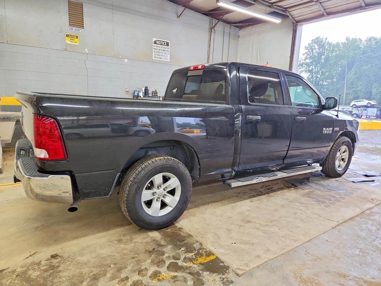 2017 Dodge RAM 1500 SLT