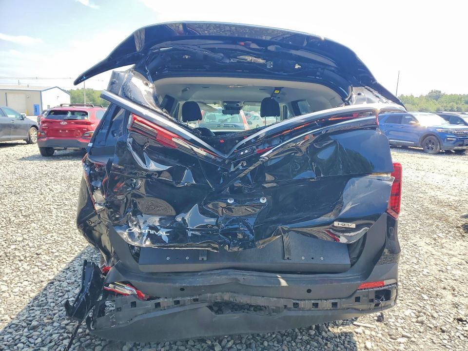 2026 KIA Carnival LXS