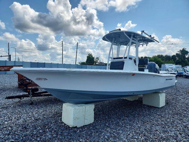 2014 Sea Hunt BX 24 BR