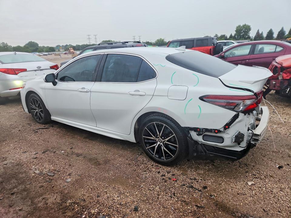 2023 Toyota Camry se