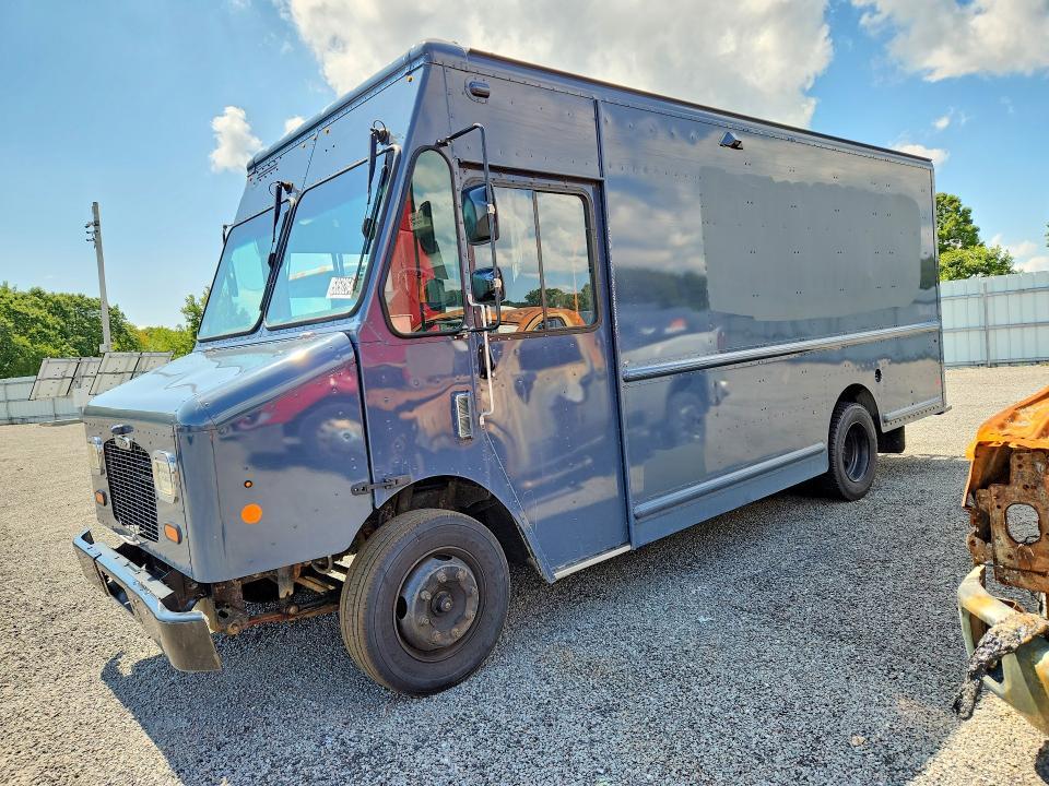 2021 Freightliner MT45G Chassis Delivery Truck