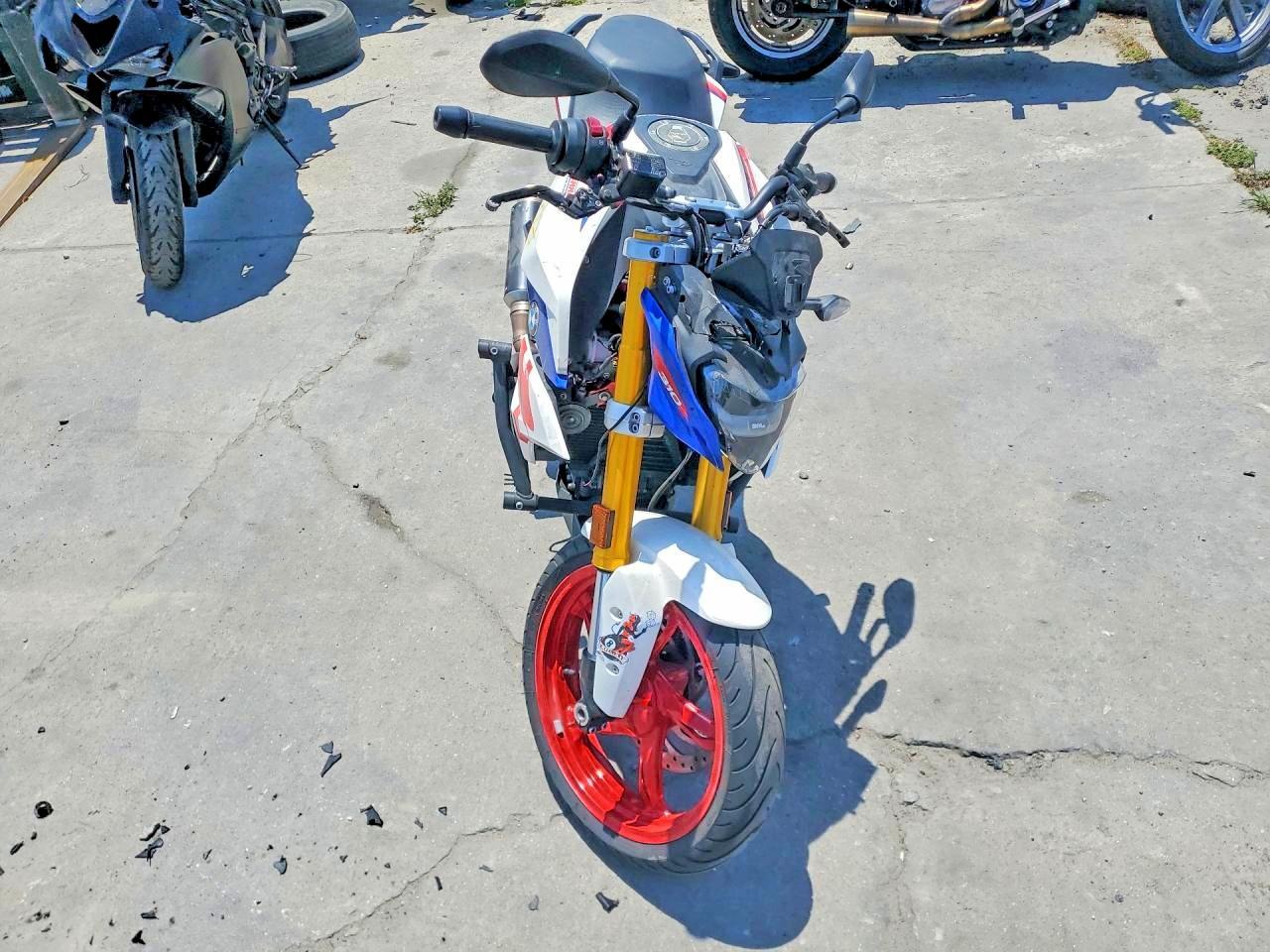 2023 BMW G310 R