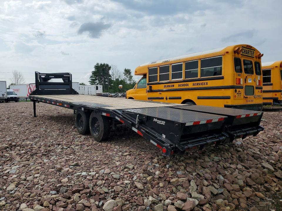2026 PJ LQ302 Equipment Trailer