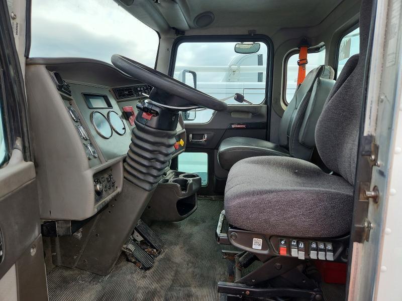 2016 Kenworth Construction T370