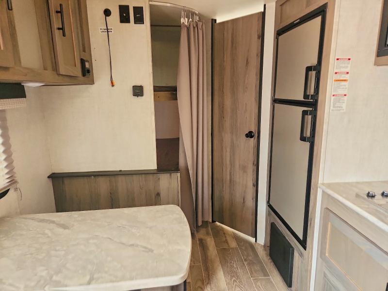 2021 Gulf Stream Ameri-LITE Camper