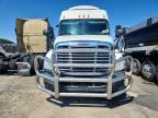 2015 Freightliner Cascadia Semi Truck