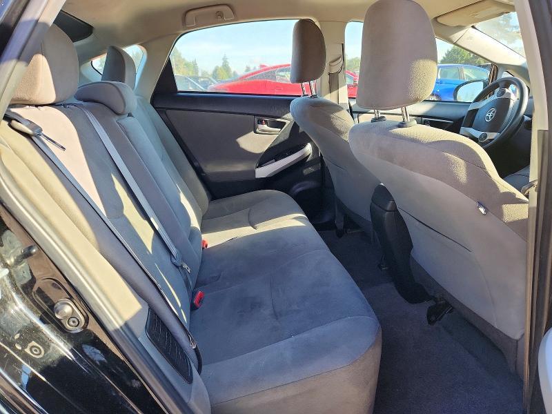 2015 Toyota Prius two