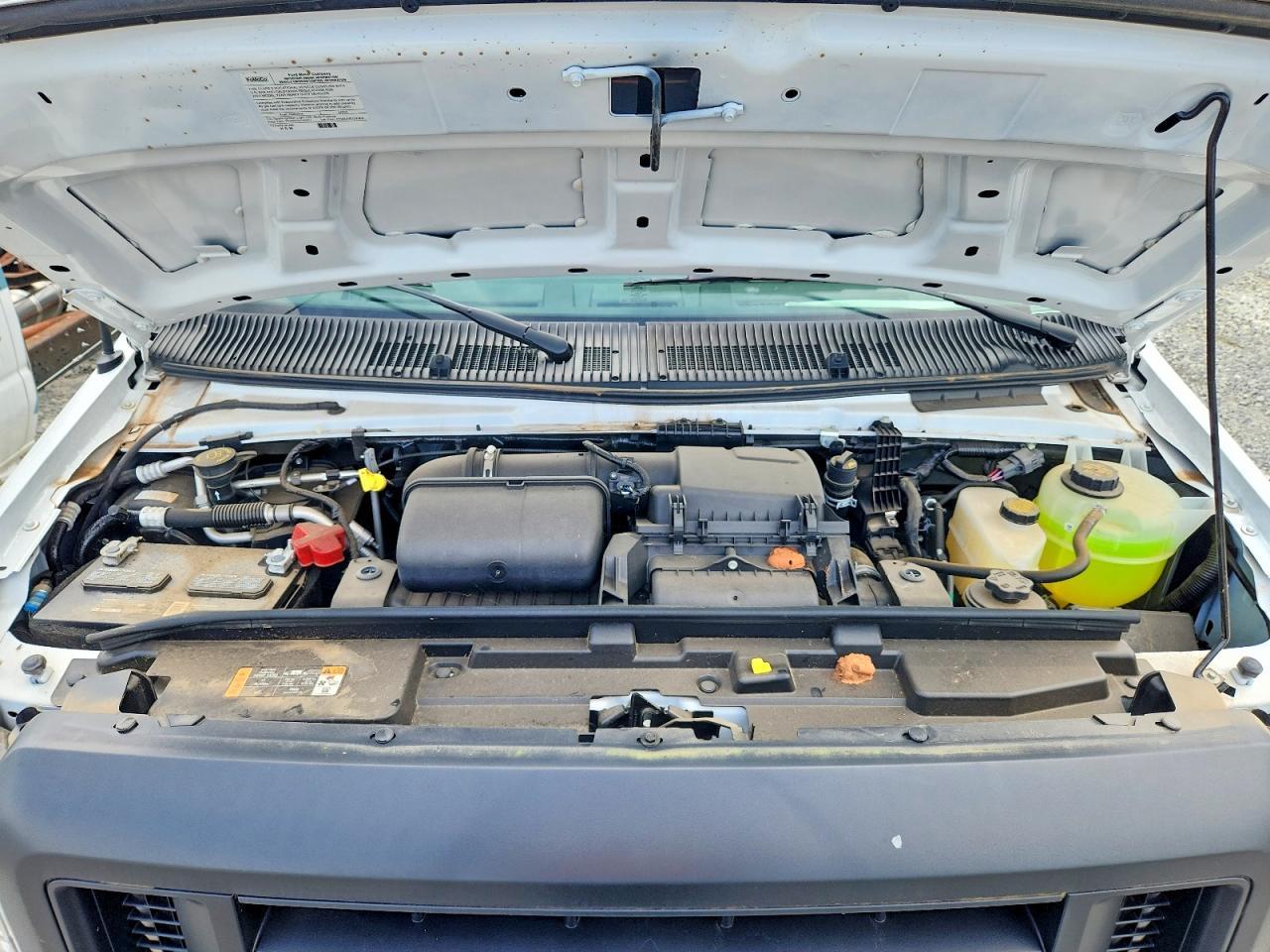 2024 Ford Econoline E350 Super Duty Cutaway Van