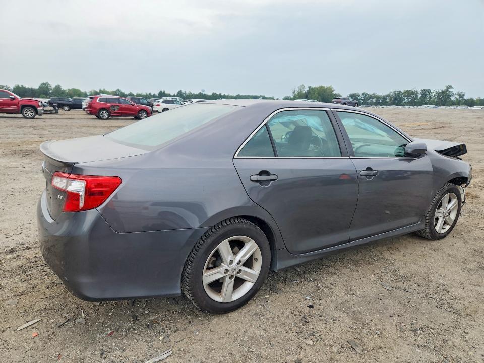 2014 Toyota Camry se
