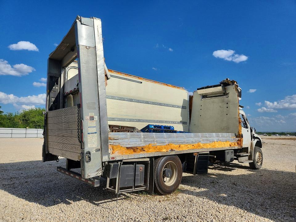 2018 Freightliner Business Class M2 Refrigerated BOX Truck
