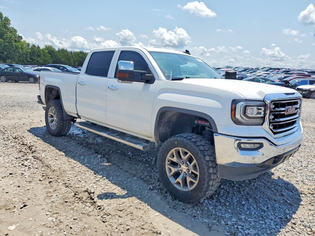 2018 GMC Sierra K1500 SLT