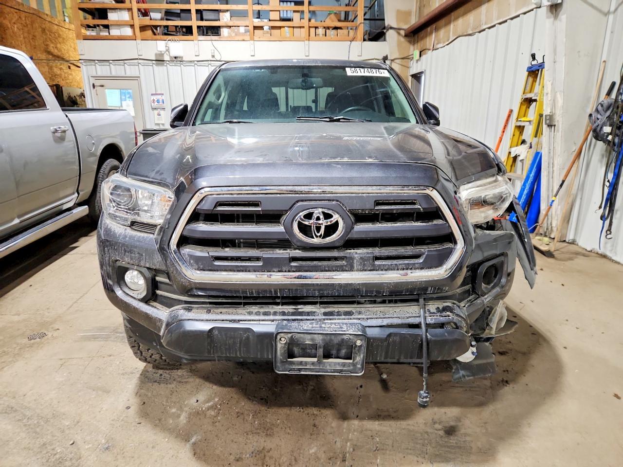 2017 Toyota Tacoma SR5 V6