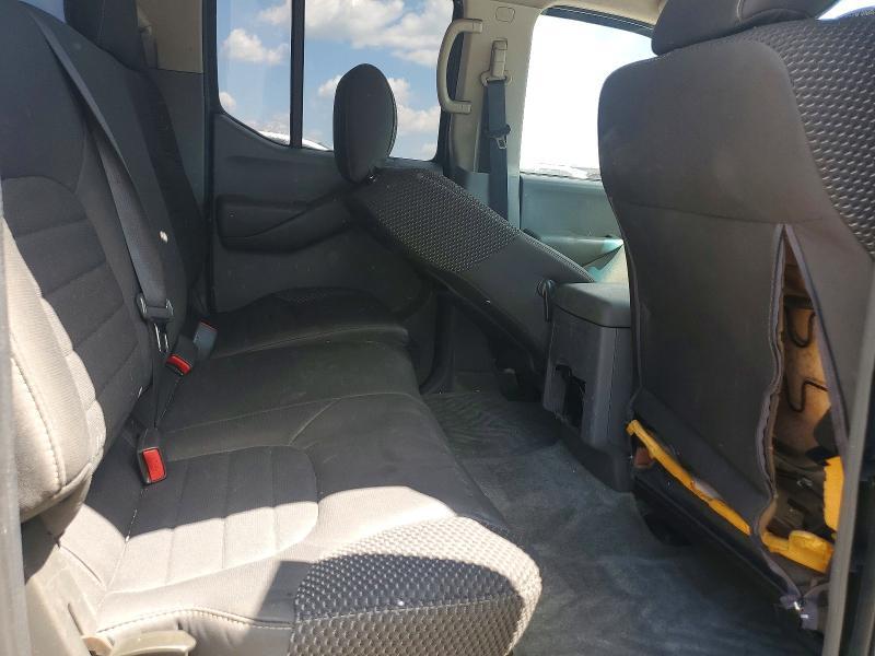 2016 Nissan Frontier Desert Runner