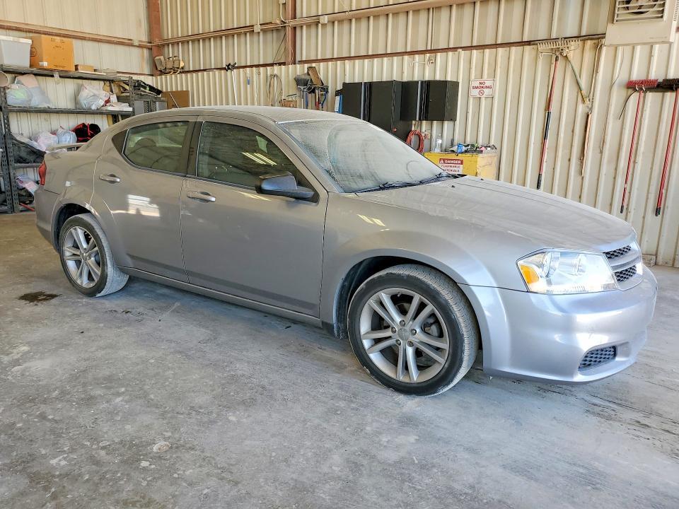 2014 Dodge Avenger se