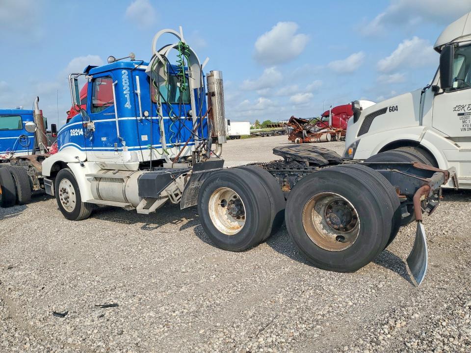 2002 International 9400I Semi Truck