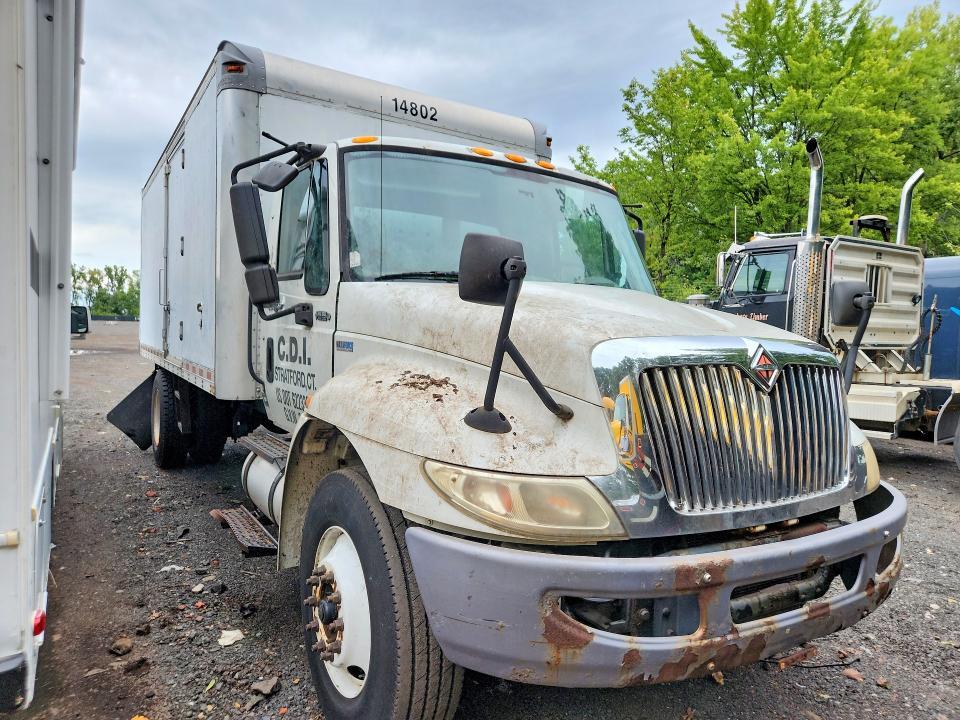 2014 International 4000 4300-BOX Truck