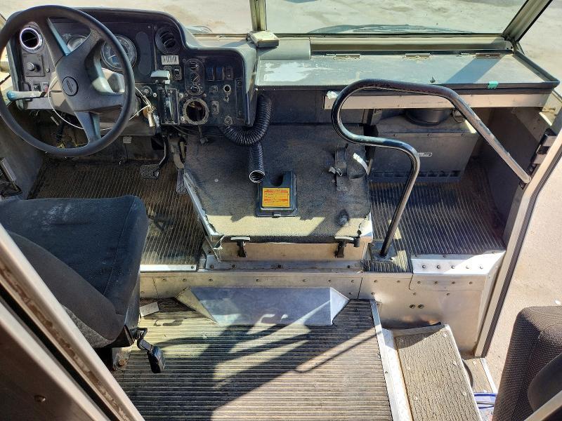 2009 Freightliner Chassis M Line WALK-IN Van