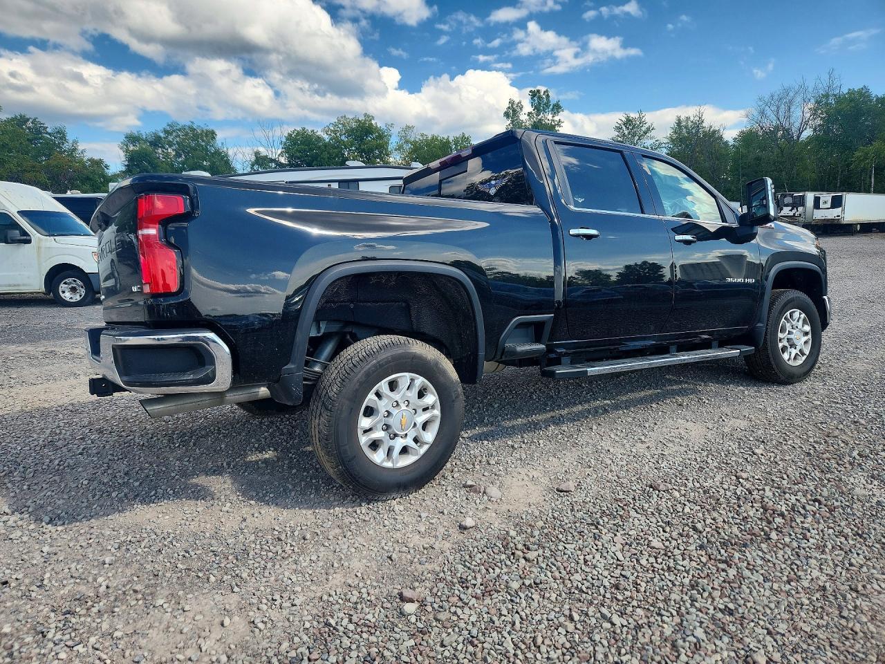 2026 Chevrolet Silverado K3500 LTZ