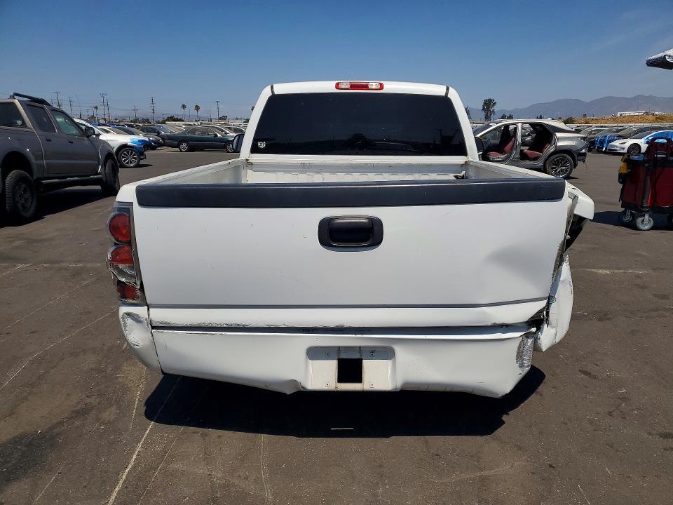 2004 Chevrolet Silverado C1500
