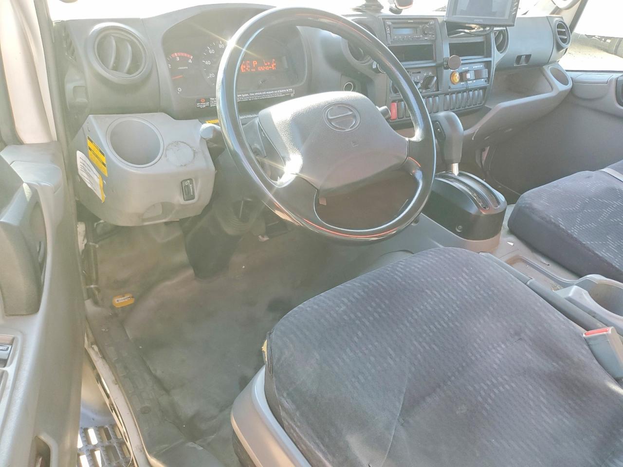 2018 Hino 195